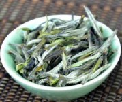 白茶一畝地能產(chǎn)多少斤？